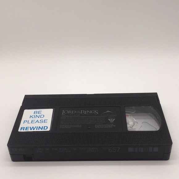 The Lord Of The Rings The Two Towers VHS Video - Picture 7 of 9